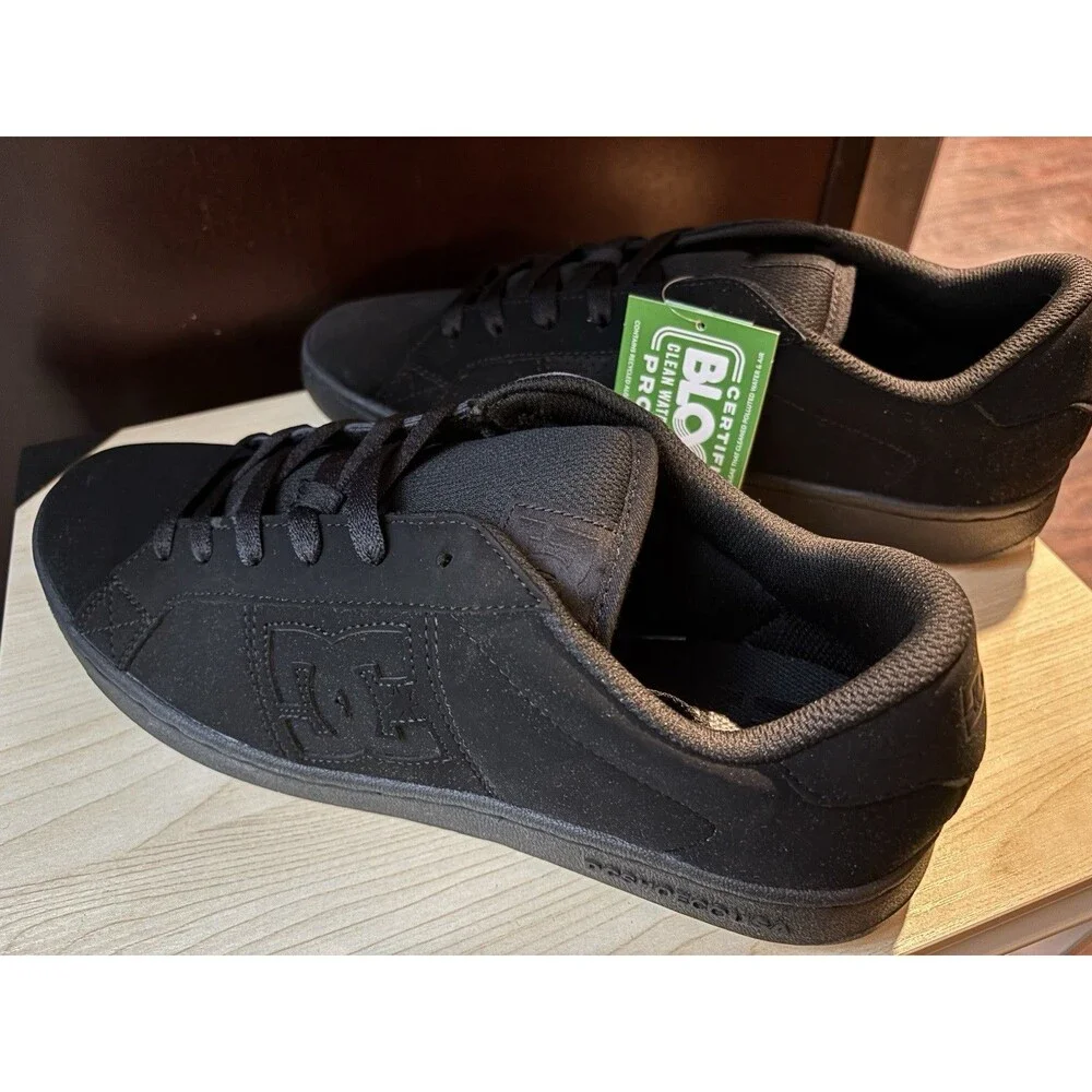 New DC Striker Black Mens Shoes ADYS100624 Size 13 Skateboarding